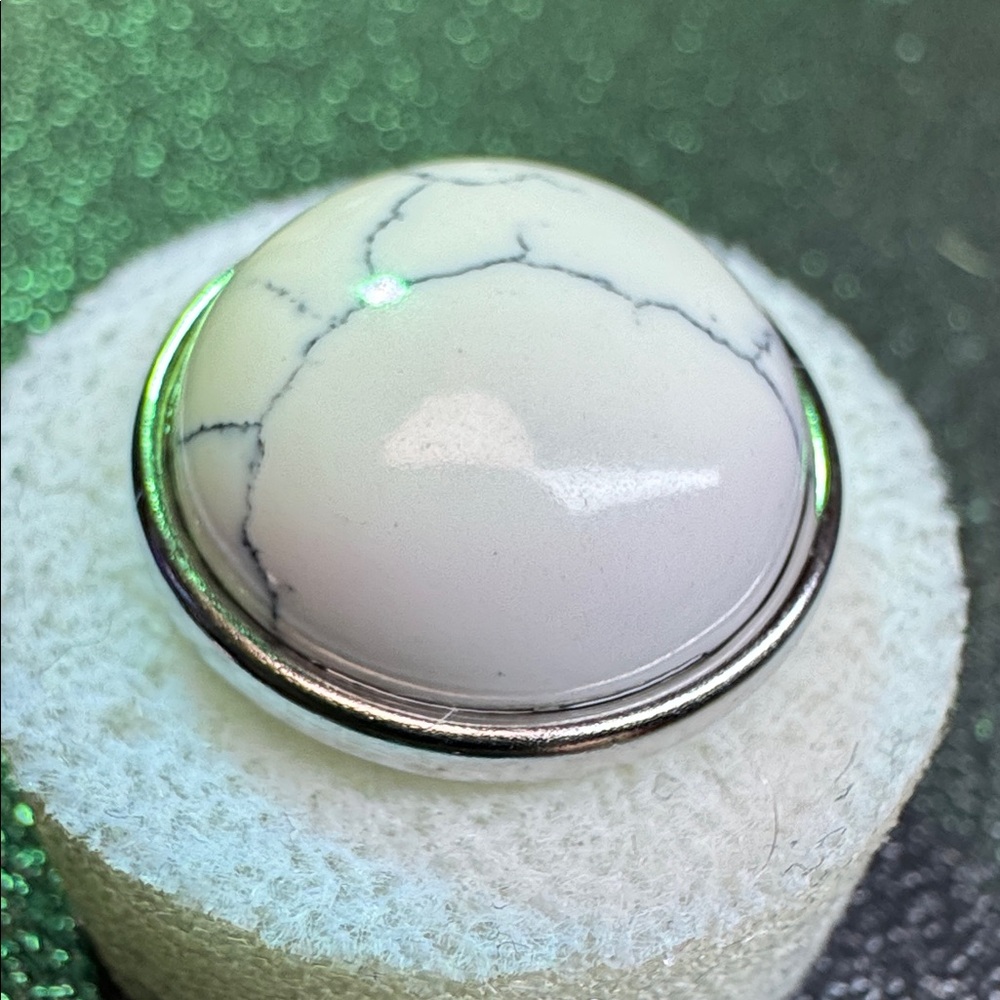 NUGZ USA 20mm White & Gray Faux stone #1 - Picture 2 of 4